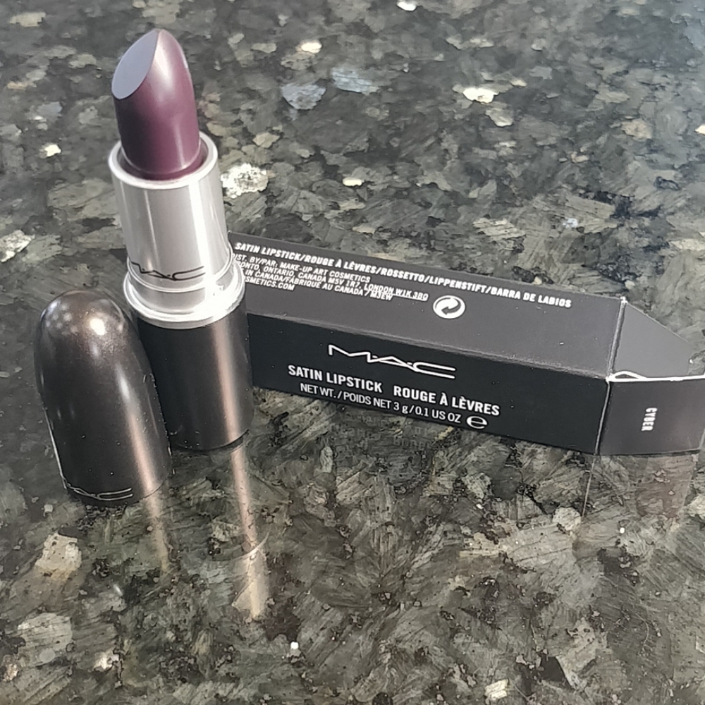 Mac Cosmetic lipstick, Cyber